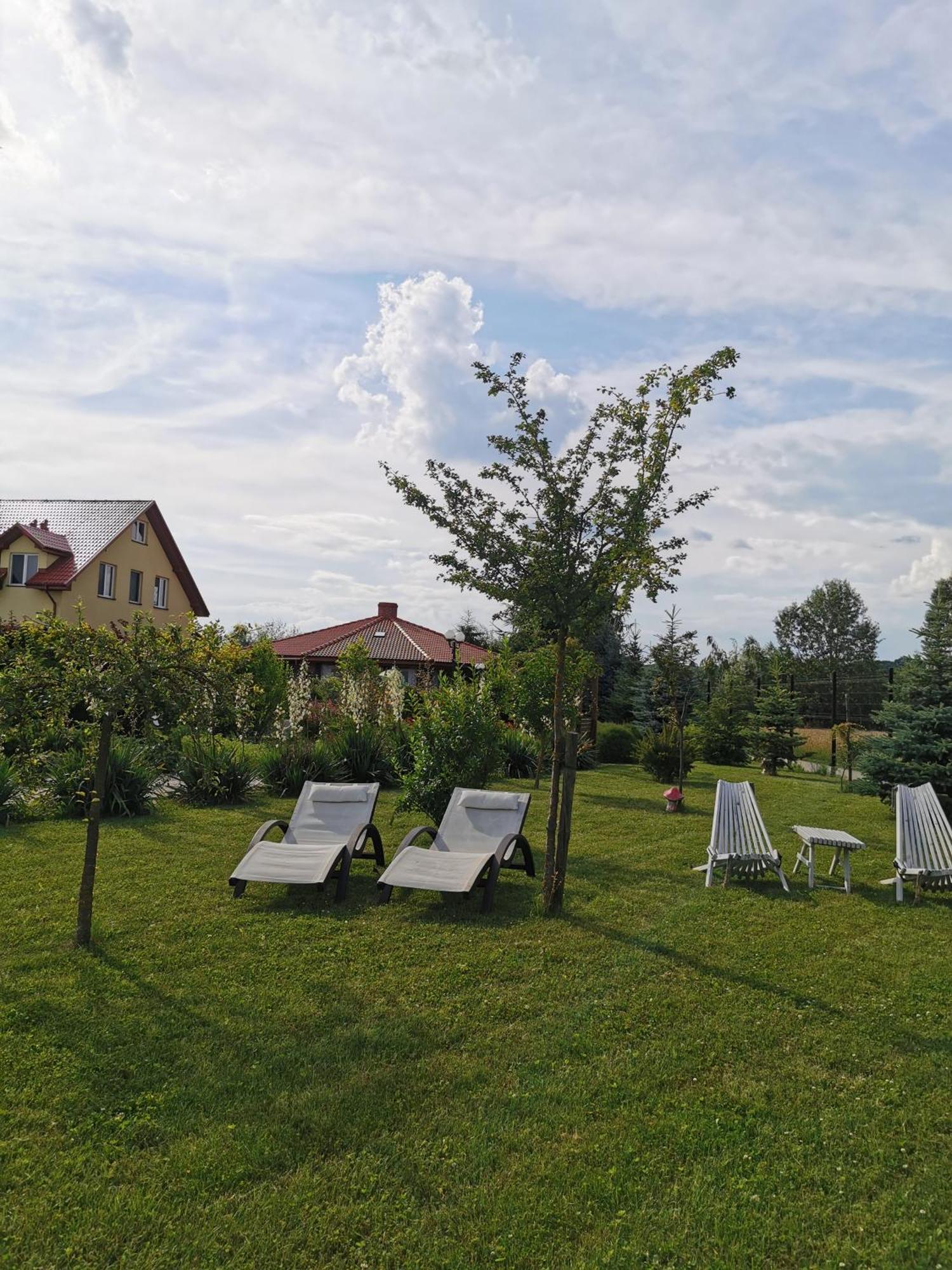 Rezydencja Pod Pieprzowkami Zalesie Gorzyckie Luaran gambar